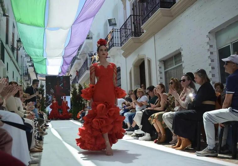 Designers show off flamenco fashion in Alhaurín el Grande